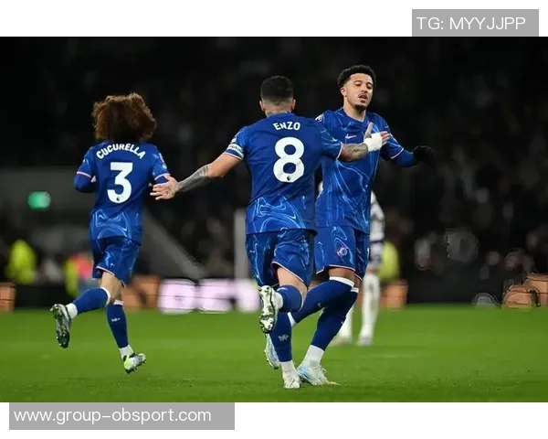 英超最新动态切尔西跃升第4名利物浦紧随其后第6名争冠形势依然严峻 英超最新动态切尔西跃升第4名利物浦紧随其后第6名争冠形势依然严峻