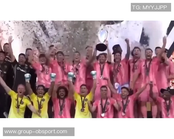 迈阿密国际全队合照亮相布斯克茨与阿尔巴成为焦点C位球员 迈阿密国际全队合照亮相布斯克茨与阿尔巴成为焦点C位球员